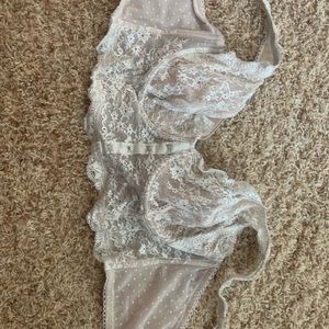 Victoria’s Secret lace corset 🤍